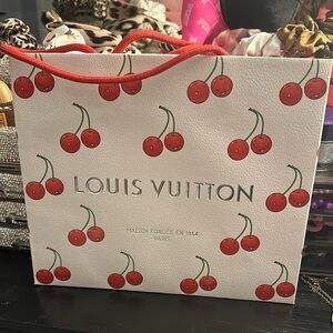 Louis Vuitton x TM Medium Shopper Bag and Ribbon 🍒